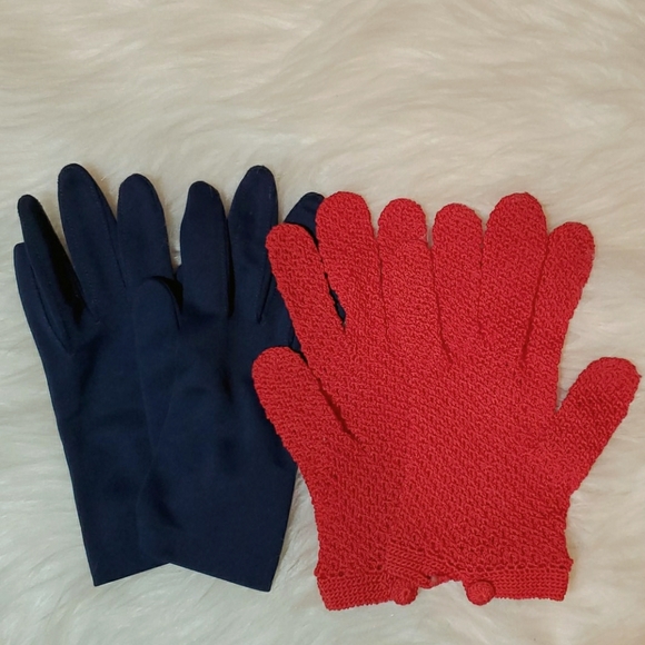 Vintage bundle of two pair of gloves navy and crochet red - Picture 1 of 6